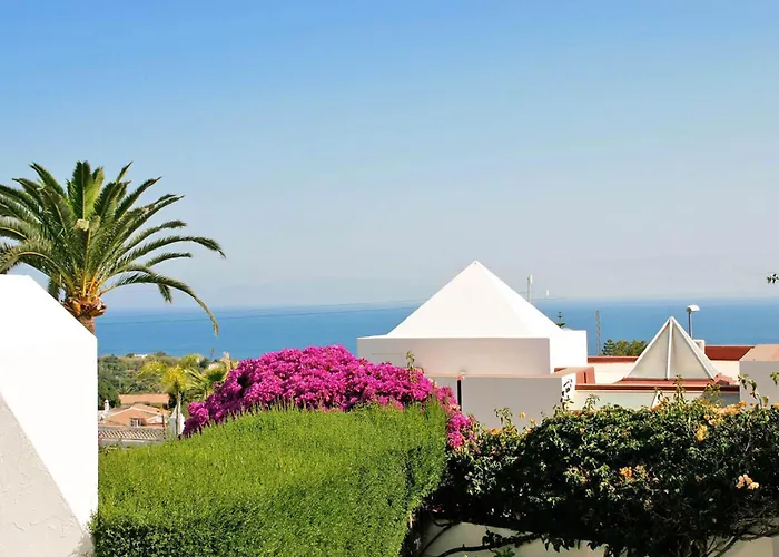 Alhambra 9 בית נופש