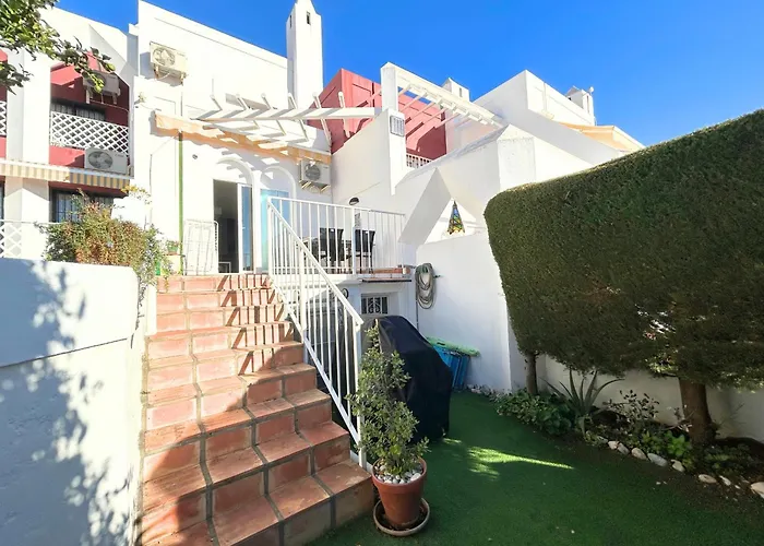 Alhambra 9 別荘 ネルハ